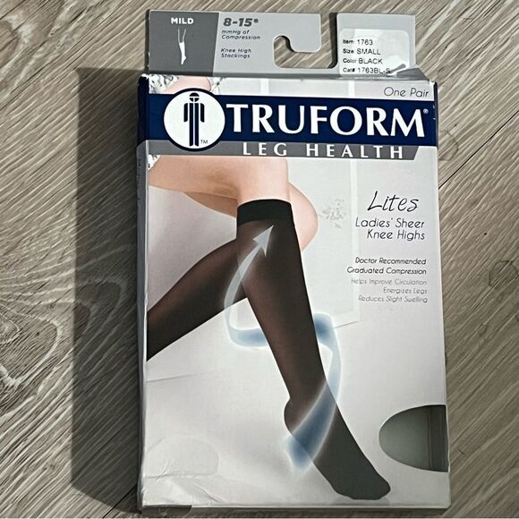 TRUFORM Women's LITES 8-15 mmHg Mild Knee High Support Stocking Black Small 4-5 - Picture 3 of 5